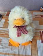 Groot “voorjaars” kuiken knuffel., Ophalen of Verzenden, Zo goed als nieuw