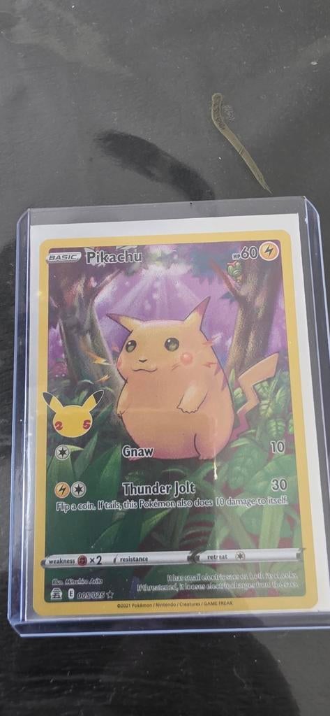 Pikachu Celebrations 005/025 Pokémon Kaart, Hobby en Vrije tijd, Verzamelkaartspellen | Pokémon, Ophalen of Verzenden, Zo goed als nieuw