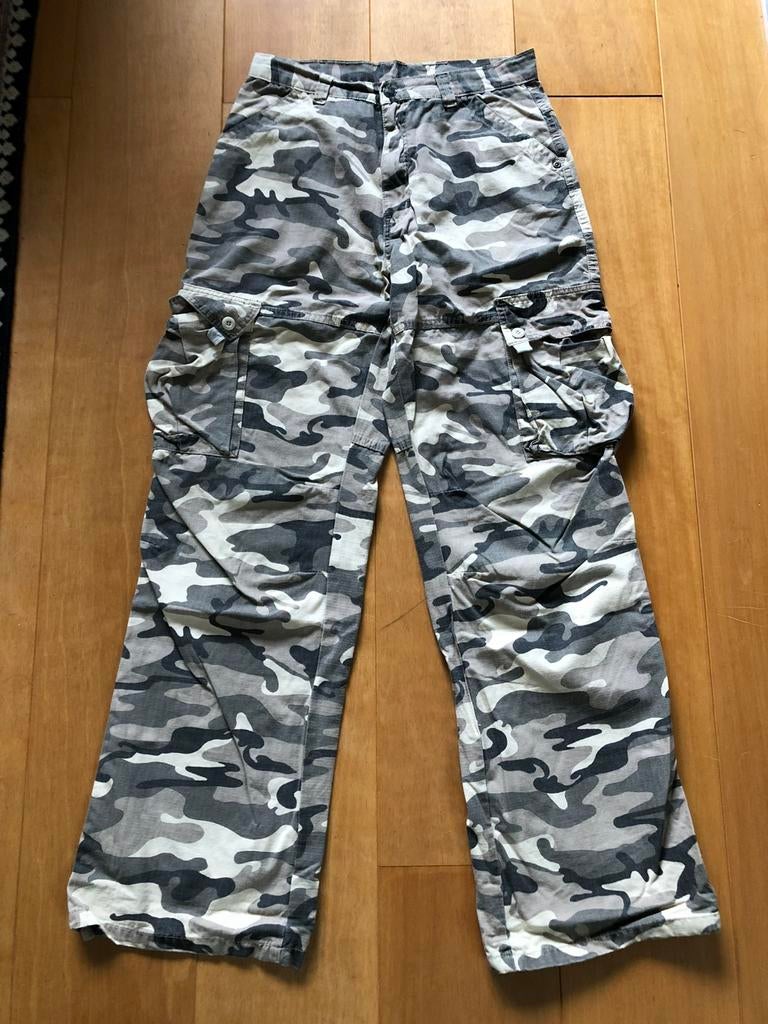 Lange broek in camouflagekleuren, Kinderen en Baby's, Kinderkleding | Maat 170, Broek, Jongen of Meisje, Ophalen of Verzenden