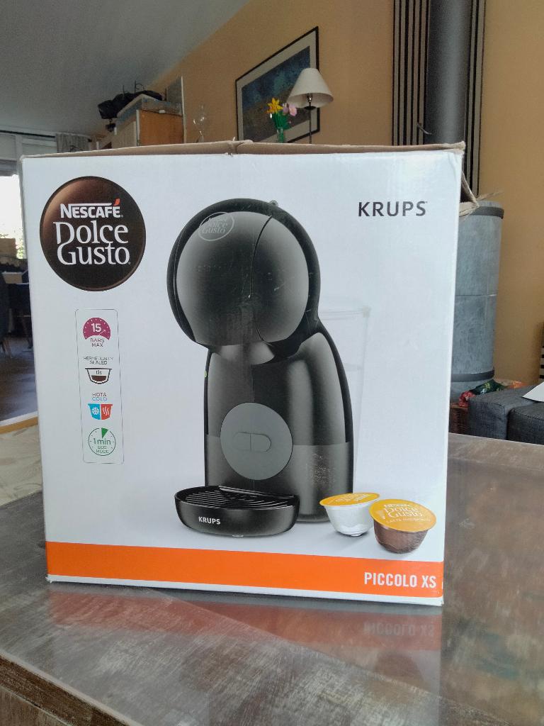 Koffiecupmachine met hervulbare cup, Ophalen, Afneembaar waterreservoir, Gebruikt, Koffiemachine