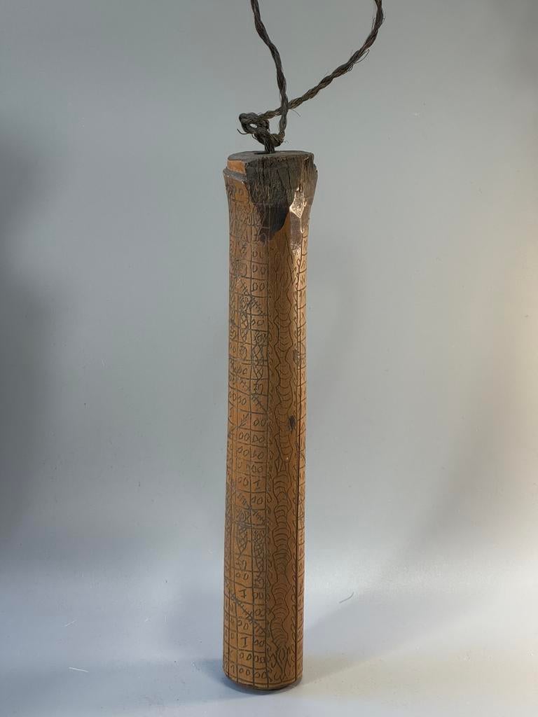 traditionele kalender uit Noord-Sumatra, Indonesië., Ophalen of Verzenden, Zo goed als nieuw