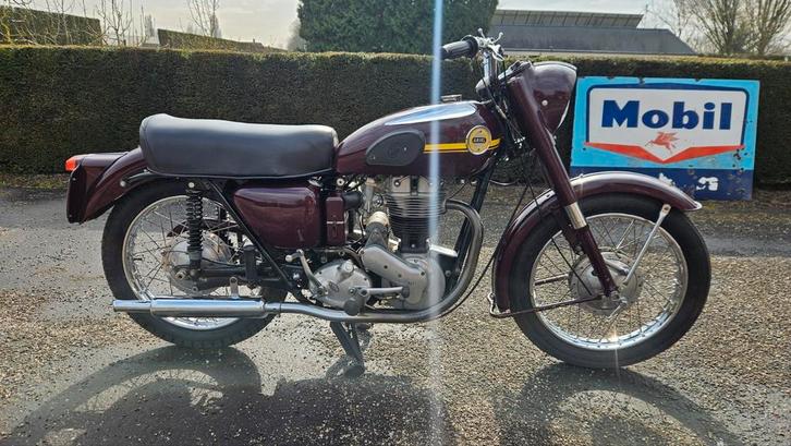 Ariël 350cc Red Hunter Kopklepper 1954😊🥰 Uniek, Motoren, Motoren | Oldtimers, Overig, 12 t/m 35 kW, 1 cilinder, Ophalen of Verzenden