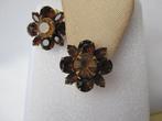 Oorbellen bloem model met cognackleurige rijnstenen, Met kristal, Overige materialen, Verzenden, Zo goed als nieuw