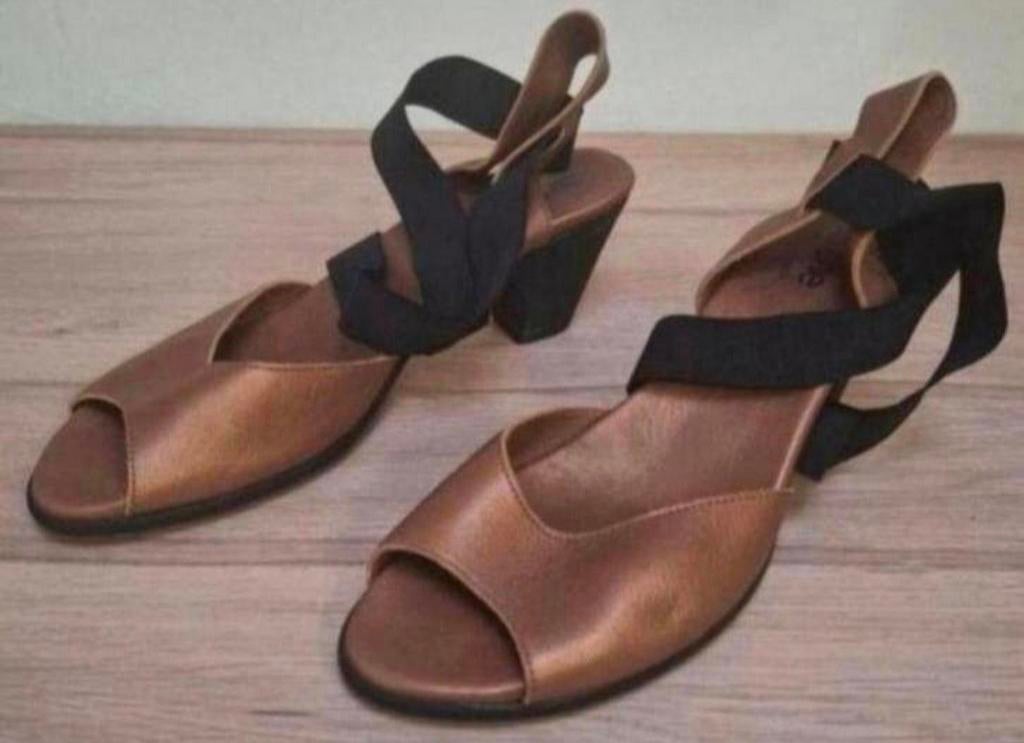 Arche zomerschoenen maat 40. Type Satia., Ophalen of Verzenden, Zo goed als nieuw, Sandalen of Muiltjes