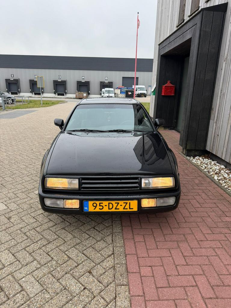 Volkswagen Corrado 2.0 85KW E2 1994 Zwart, Auto's, Voorwielaandrijving, 4 cilinders, 1984 cc, Handgeschakeld