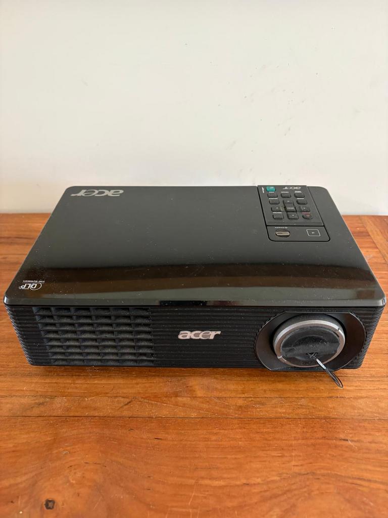 Acer beamer, Audio, Tv en Foto, Beamers, Ophalen of Verzenden, Zo goed als nieuw, LED