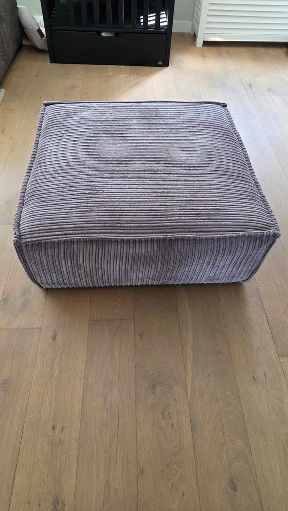 Grijze ribstof poef 90x90x36 cm - UMIX by SLX Studio, Huis en Inrichting, Ophalen, Gebruikt, Vierkant, 75 tot 100 cm