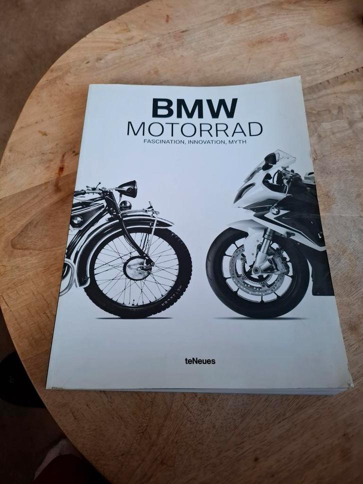 BMW Motorrad: Fascinatie, Innovatie, Mythe - teNeues Boek, Boeken, Motoren, Zo goed als nieuw, Merk of Model, Ophalen of Verzenden
