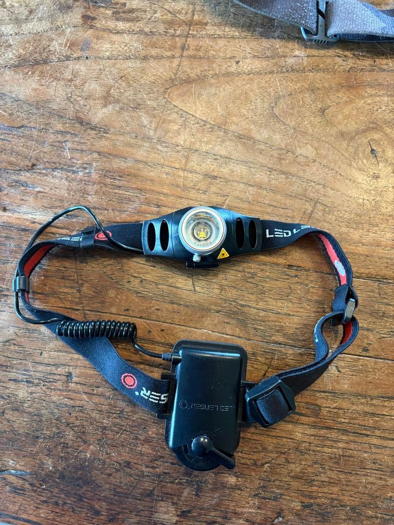 Ledlenser H7 hoofdlamp, Ophalen of Verzenden, Gebruikt, Batterij