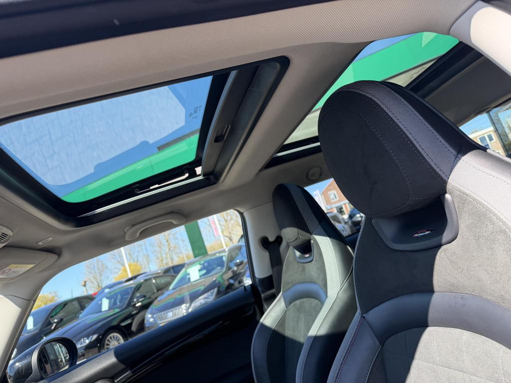 Mini Mini 2.0 Cooper S 60 Years Edition AUTOMAAT| PANORAMADA, Auto's, Mini, 1998 cc, Gebruikt, Leder, Bedrijf