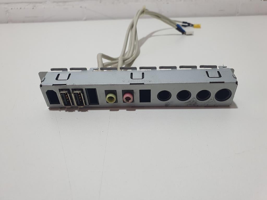 PC Behuizing Front Panel – USB / Audio / FireWire – 5.25" Ba, Computers en Software, Geluidskaarten, Gebruikt, Intern, ., Ophalen of Verzenden