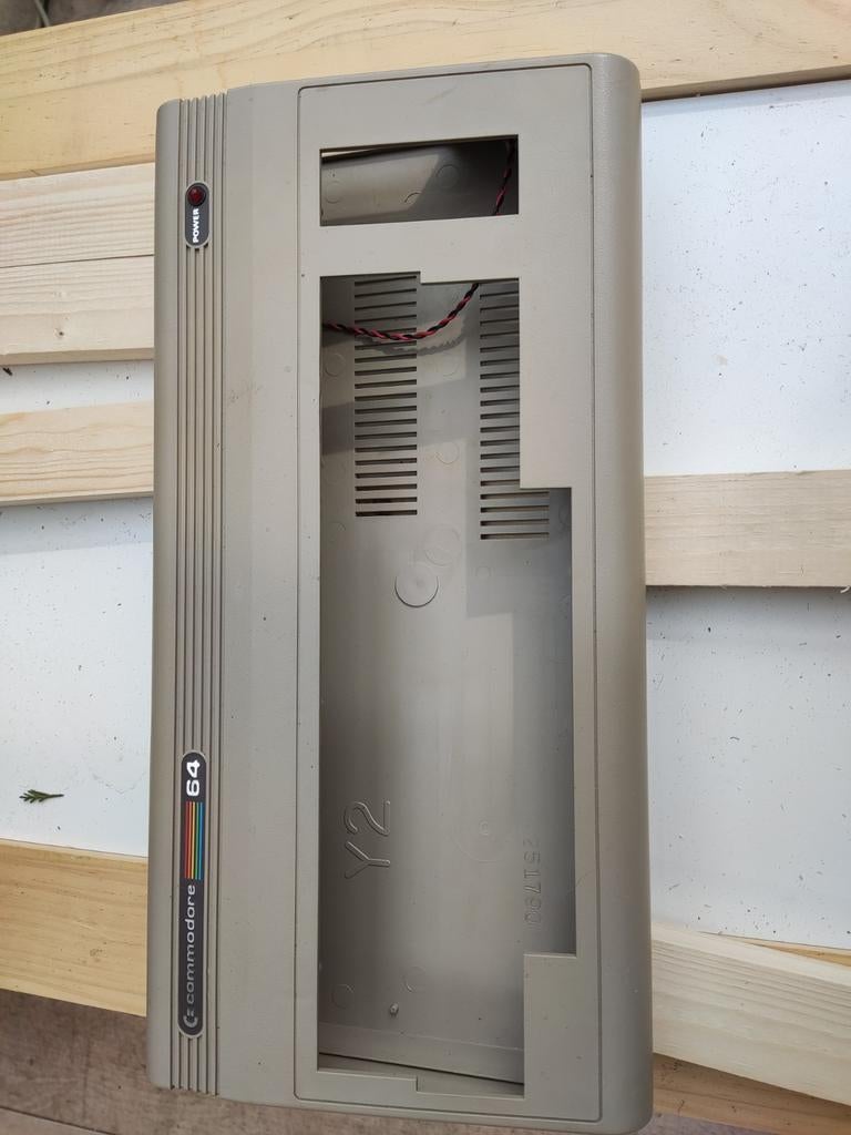 Nette Commodore 64 behuizing., Ophalen of Verzenden
