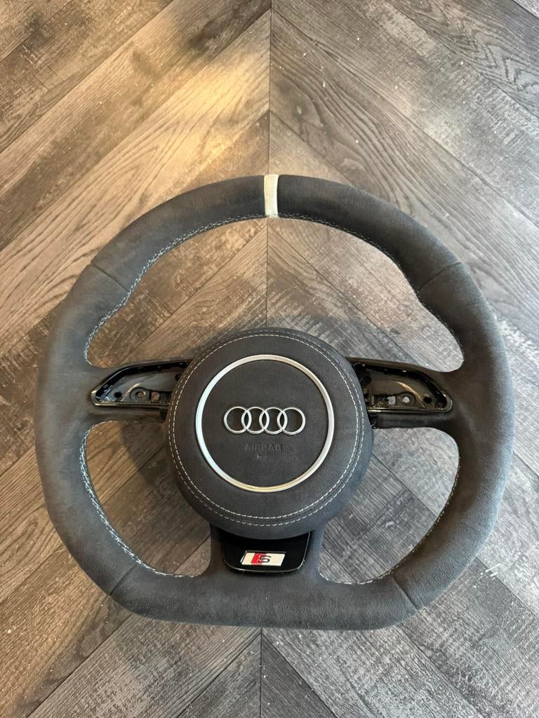 Audi S3 8V Custom alcantara stuur, Auto-onderdelen, Besturing, Ophalen of Verzenden, Nieuw, Audi