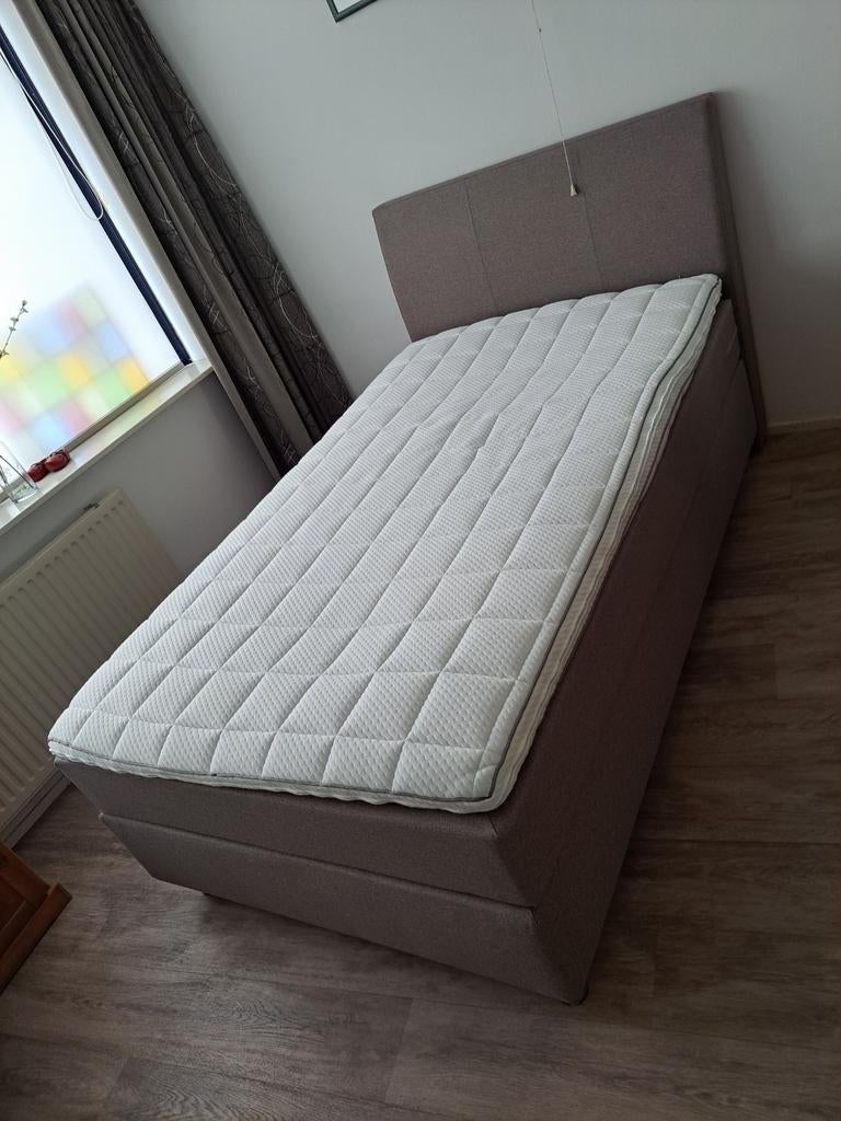 Senioren bed boxspring, Ophalen of Verzenden, Zo goed als nieuw, Eenpersoons, 90 cm