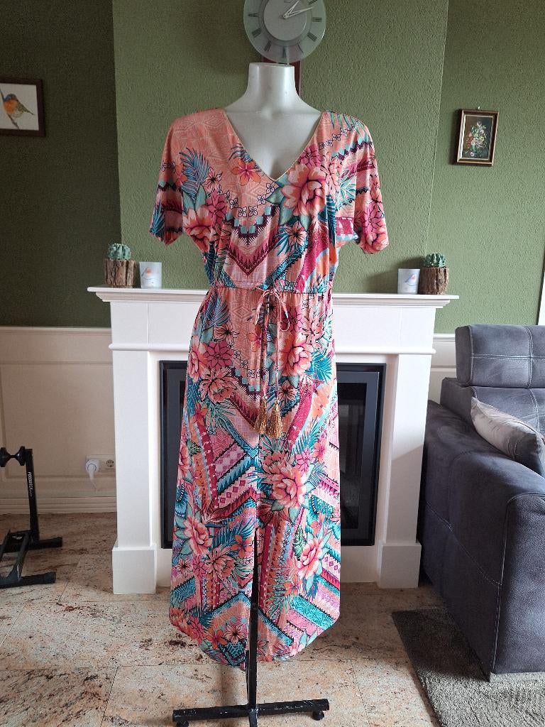 K-design roze bloemen jurk met gouden kwastjes en bies M, Maat 38/40 (M), K-design, Verzenden, Zo goed als nieuw