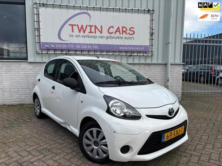 Toyota Aygo 1.0 VVT-i Access 5drs, Auto's, Toyota, Te koop, Aygo, ABS, Airbags, Emergency brake assist, Radio, Startonderbreker