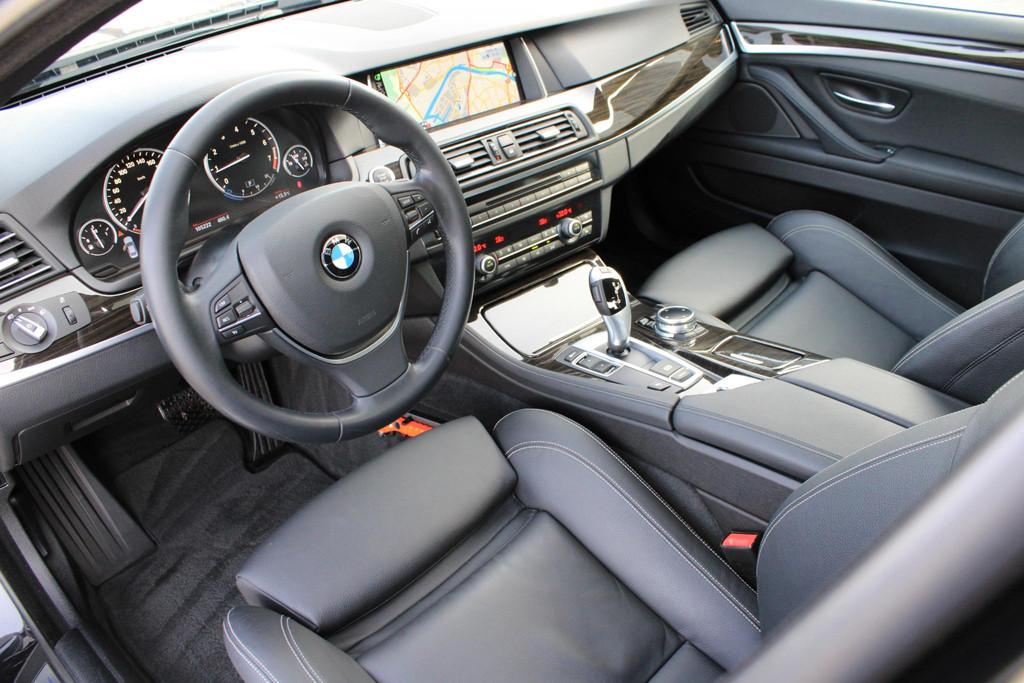 BMW 5-Serie 520i Executive Eerste Eigenaar | Schuifdak | Led, Automaat, Achterwielaandrijving, Gebruikt, 4 cilinders
