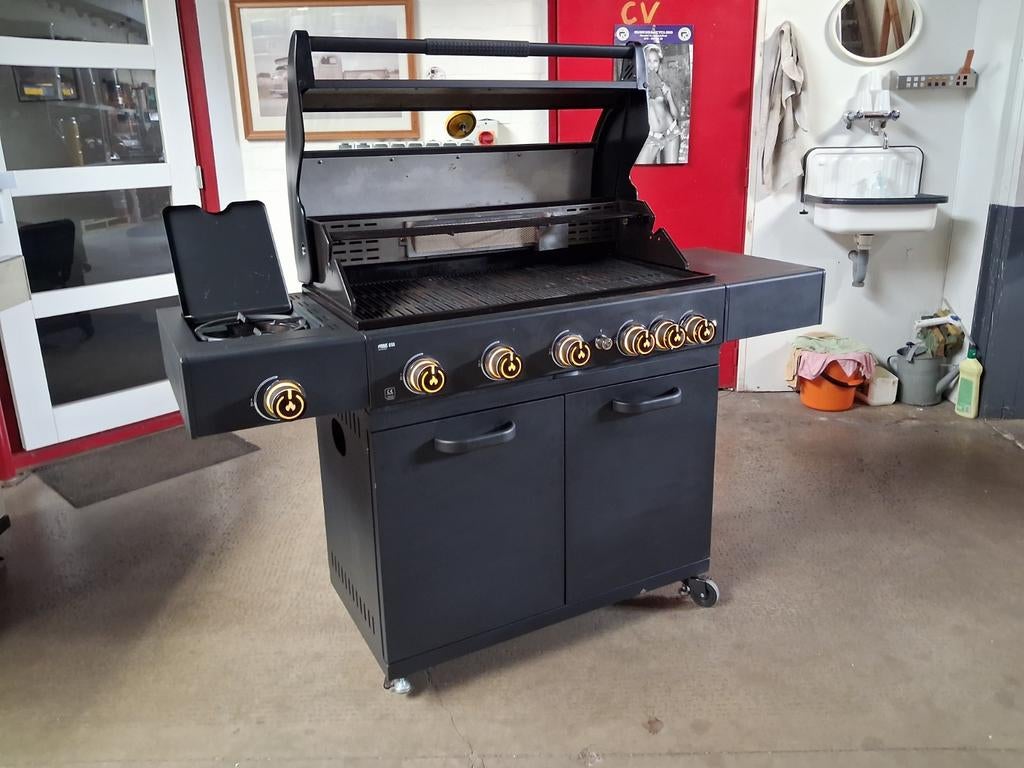 Gas BBQ 5 pits +1 x warmhoudt pit + 1 grote pit, Ophalen