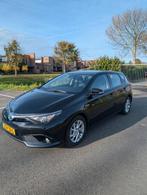 Toyota Auris 1.8 Hybrid 136pk CVT 2016, weinig km, Auto's, 28 km/l, 4 cilinders, Zwart, Auris