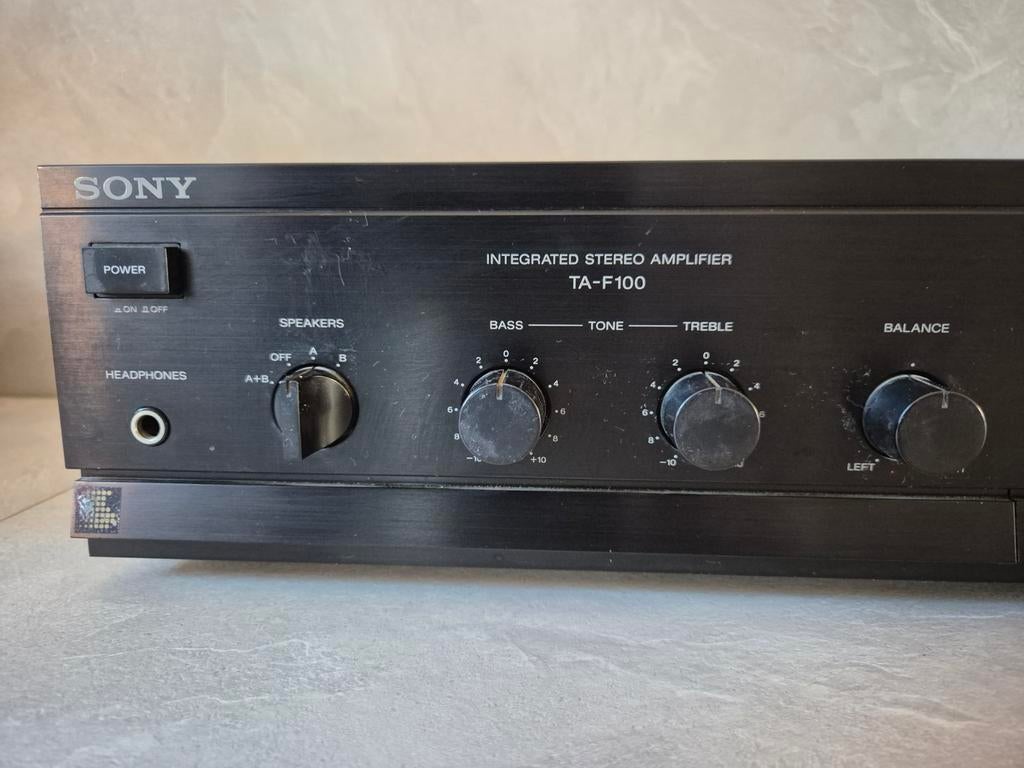 SONY TA-F100 STEREO VERSTERKER 85W, Audio, Tv en Foto, Versterkers en Receivers, Gebruikt, Ophalen of Verzenden, 60 tot 120 watt