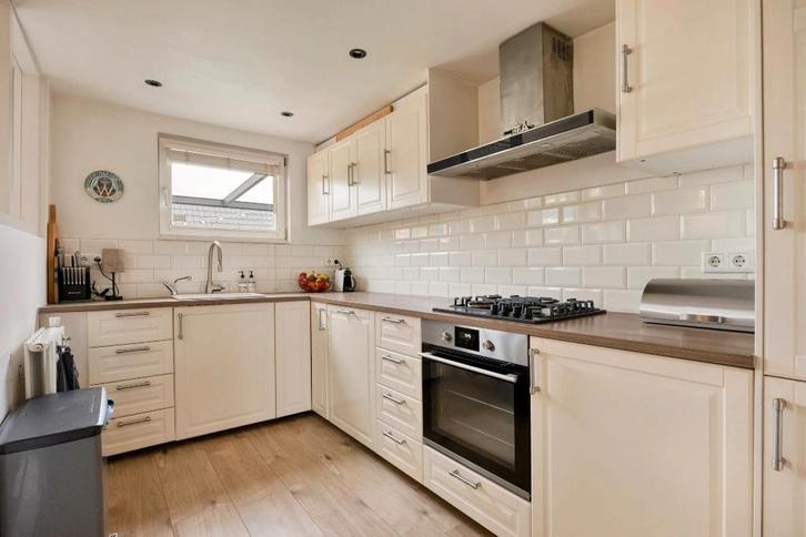 Complete IKEA keuken met Quooker en apparatuur z.s.m. weg, Huis en Inrichting, Keuken | Complete keukens, Gebruikt, Hoekkeuken