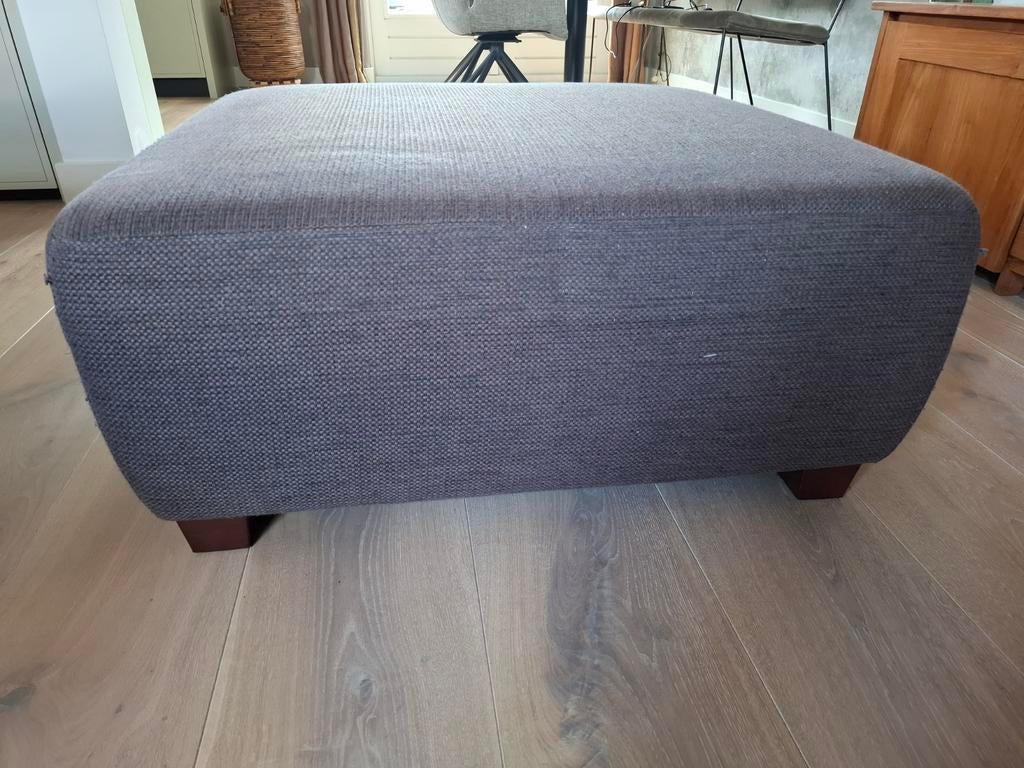 Grijze hocker met dienblad, Ophalen, Gebruikt, Vierkant, 75 tot 100 cm