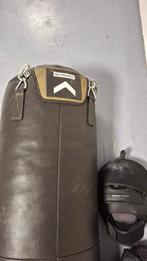 Bokszak met ophangbeugel en handschoenen - Outshock, Sport en Fitness, Boksen, Ophalen, Gebruikt, Bokszak