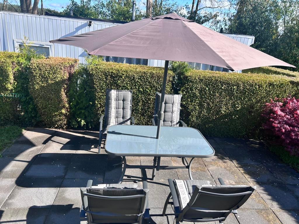 Compleet tuinset incl parasol, Ophalen, 4 zitplaatsen, Gebruikt, Aluminium