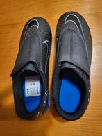 Nieuw ongedragen kind voetbalschoenen Nike maat 31.5, Sport en Fitness, Voetbal, Maat XS of kleiner, Ophalen of Verzenden, Nieuw