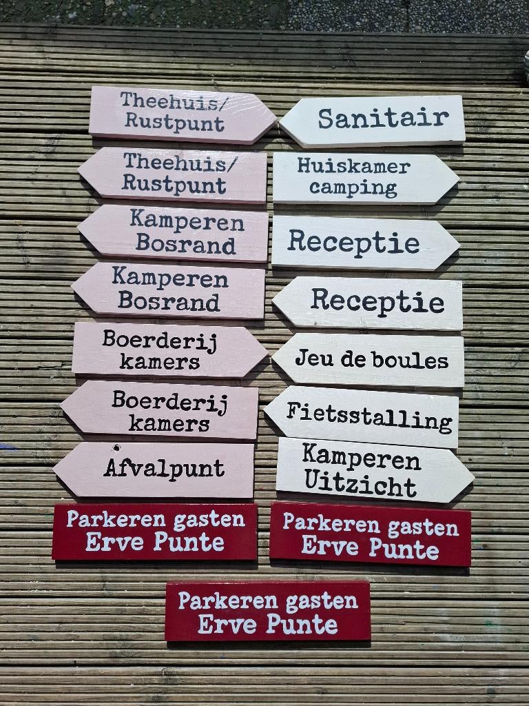 Ibiza Wegwijzer Borden Hout – Unieke Festival Bedrijf, Info@rwhoutidee.nl, Nieuw, Ophalen of Verzenden, RW Houtidee ontwerpt en produceert handgemaakte houten decoratie voor huis, tuin en evenementen. Wij maken o.a. Ibiza wegwijzer borden, groeimeters, bench ombouwen en maatwerk cadeaus. Elk product wordt met de hand gemaakt en naar wens gepersonaliseerd.