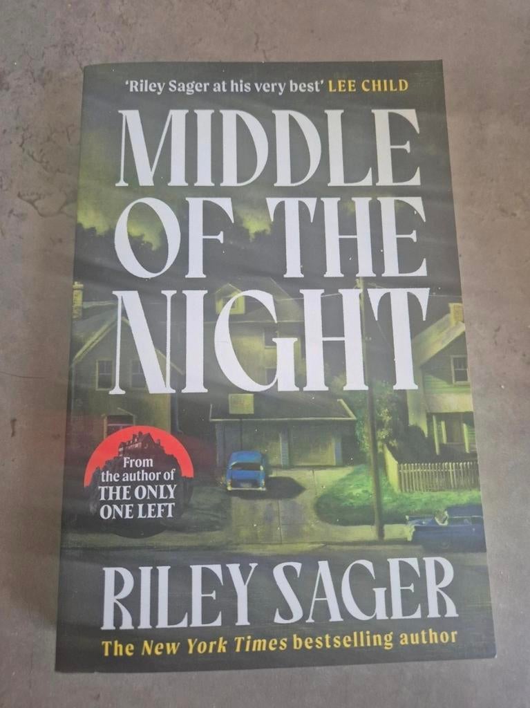 Riley Sager Middle of the night, Boeken, Ophalen of Verzenden, Nieuw, Riley Sager