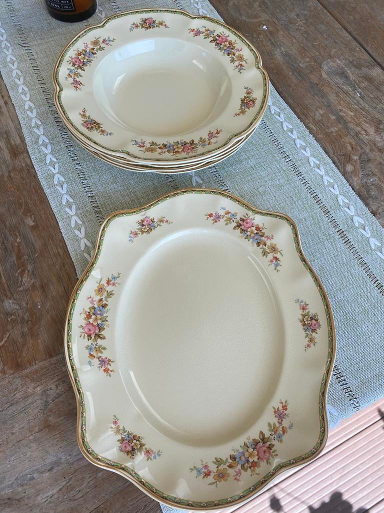 Johnson bros Victorian diepe borden en schaal, Ophalen of Verzenden