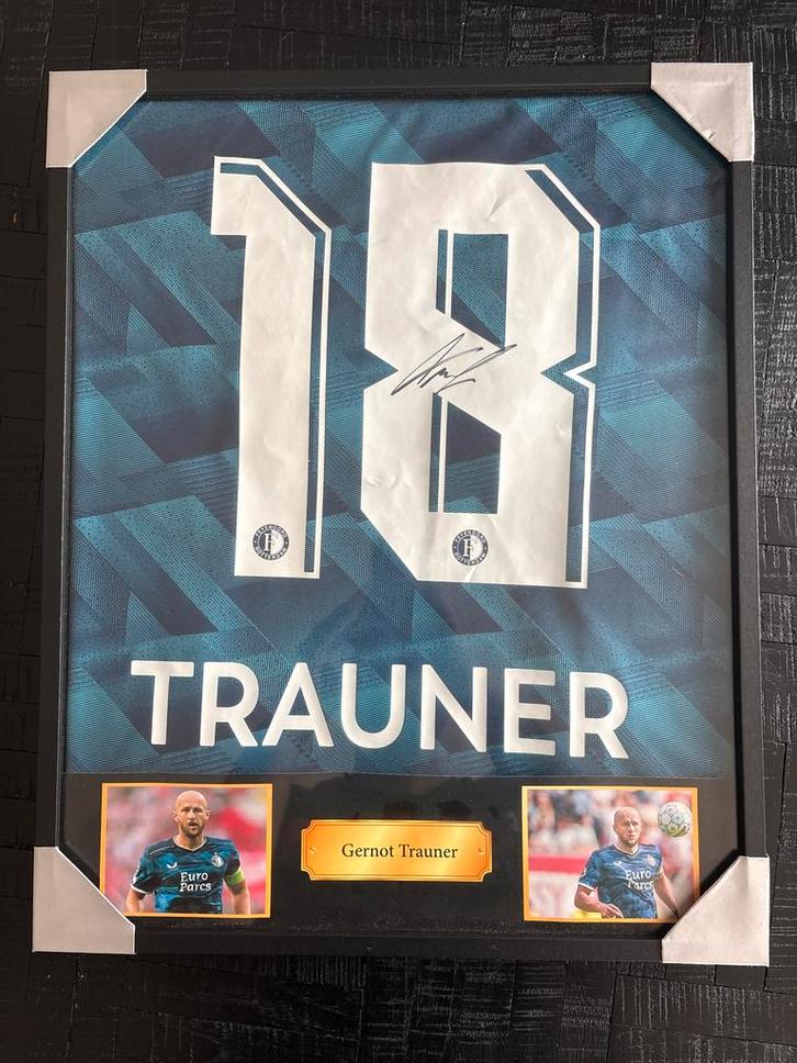 Gesigneerd Feyenoord shirt Gernot Trauner ingelijst, Verzamelen, Sportartikelen en Voetbal, Zo goed als nieuw, Shirt, Feyenoord