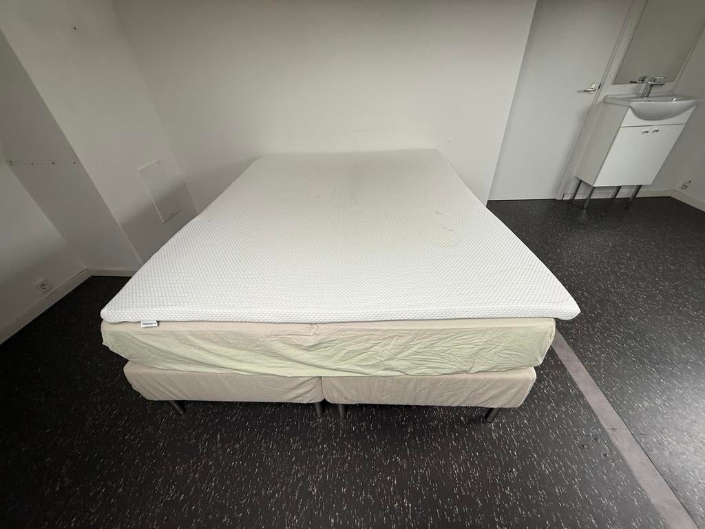 Ikea boxspring esparvar 160x200 incl topper (Nastaberg), Ophalen, Gebruikt, Beige, Tweepersoons
