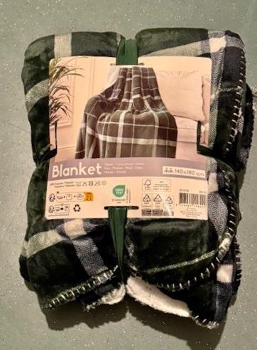 Oekotex plaid, Huis en Inrichting, Woonaccessoires | Plaids en Woondekens, Ophalen of Verzenden, Nieuw