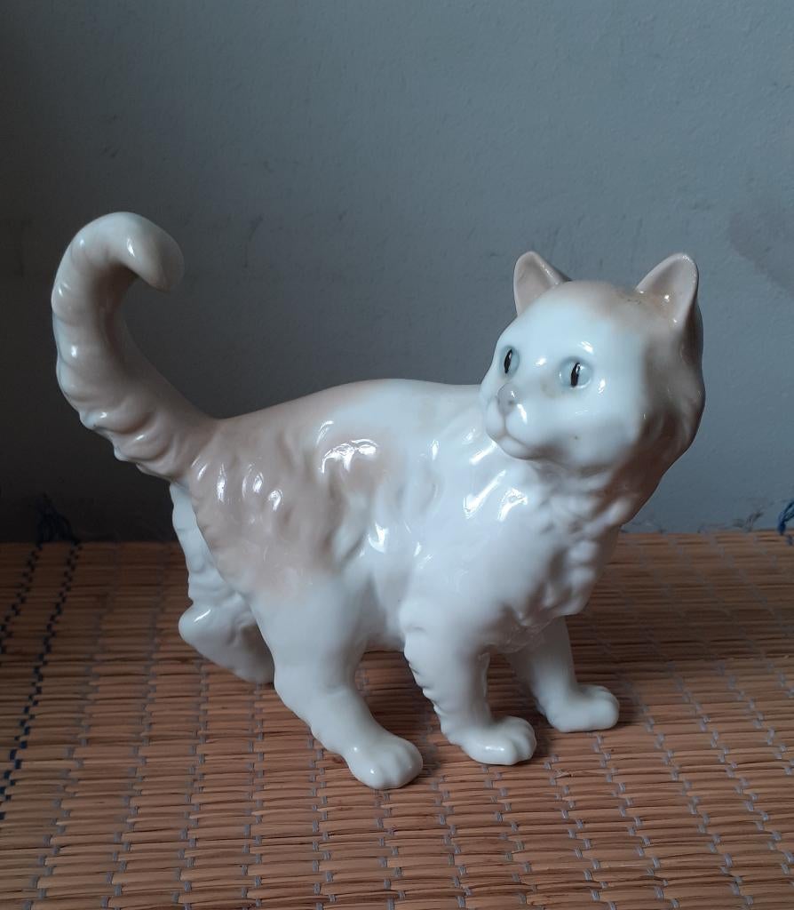 Nao by Lladro Cat figurine, Ophalen of Verzenden, Nieuw, Dier