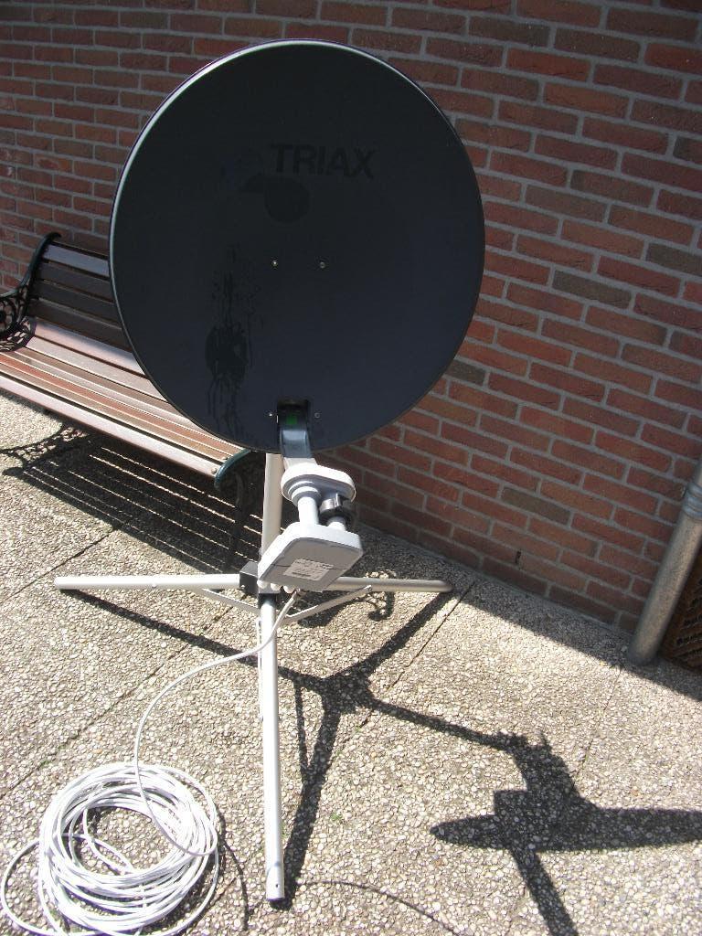 schotel antenne en statief en LNB, Audio, Tv en Foto, Schotelantennes, Ophalen, Gebruikt, (Schotel)antenne-accessoires, Overige merken