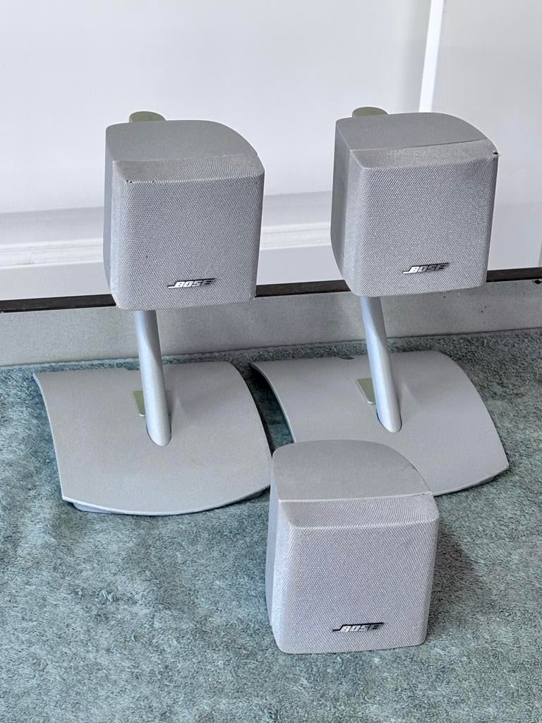 3x Bose Lifestyle Cube Satelliet Speakers en 2x UTS-20, Ophalen of Verzenden, Zo goed als nieuw, Bose, Minder dan 60 watt