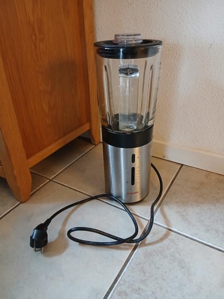 Blender Tomado 1.5 liter, Witgoed en Apparatuur, Blenders, Ophalen, Blender