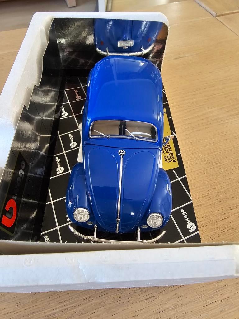 TE KOOP MOOIE BURAGO VOLKSWAGEN KAFER-BEETLE SCHAAL1:18, Hobby en Vrije tijd, Modelauto's | 1:18, Ophalen of Verzenden, Zo goed als nieuw