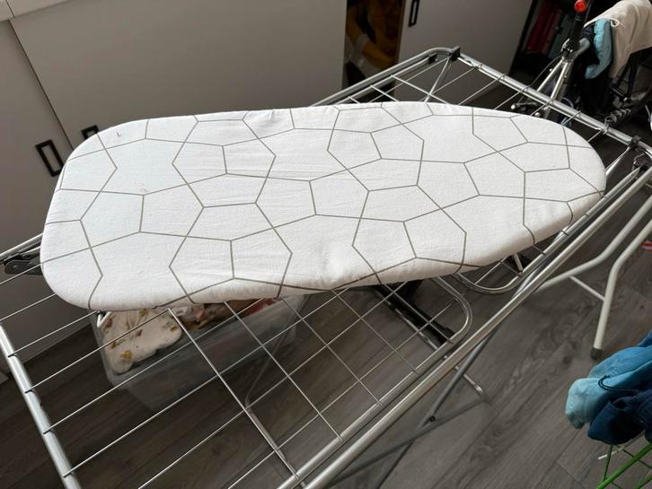 Compacte Tafel Strijkplank - Ideaal voor kleine ruimtes, Witgoed en Apparatuur, Strijkijzers en Strijkplanken, Gebruikt, Ophalen of Verzenden