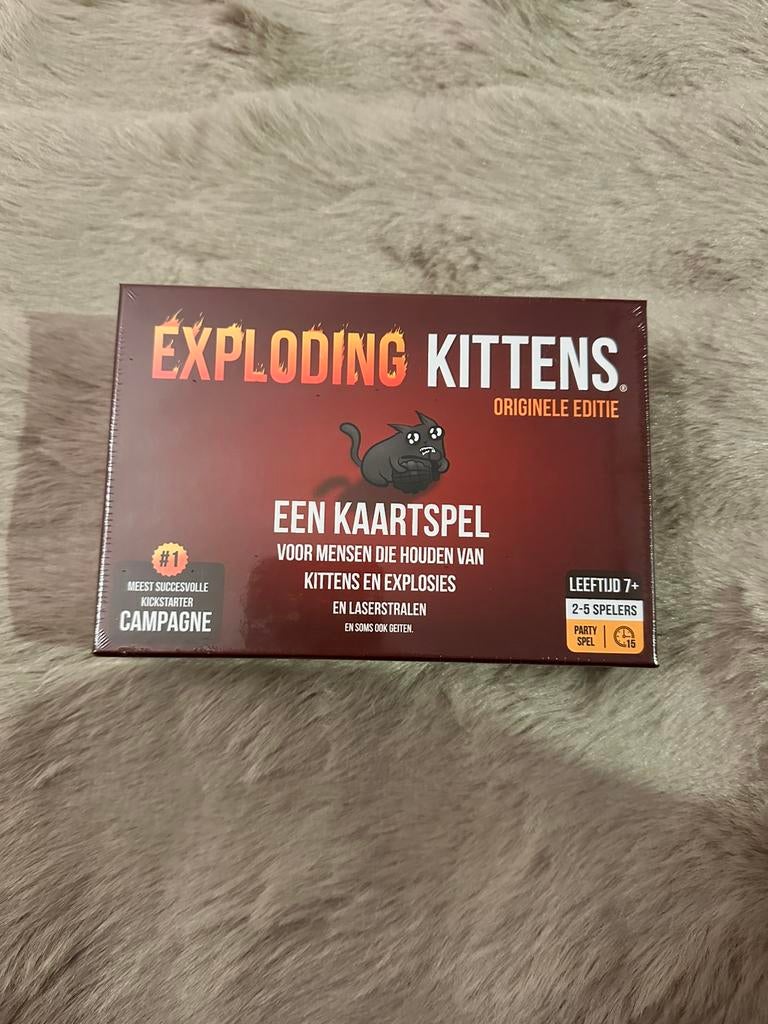 Exploding Kittens - Nieuw In Verpakking, Vijf spelers of meer, Ophalen of Verzenden, Nieuw