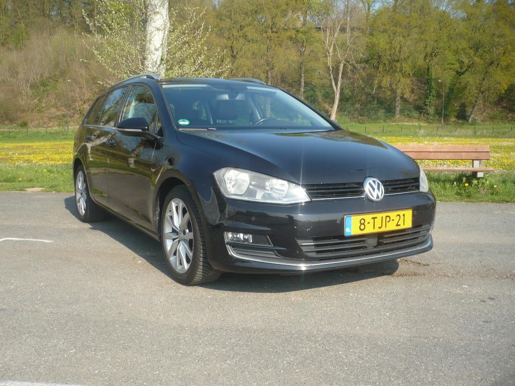 Volkswagen Golf 1.2 TSI Highline 77KW/105PK Variant Pano, Voorwielaandrijving, Euro 5, Zwart, 4 cilinders