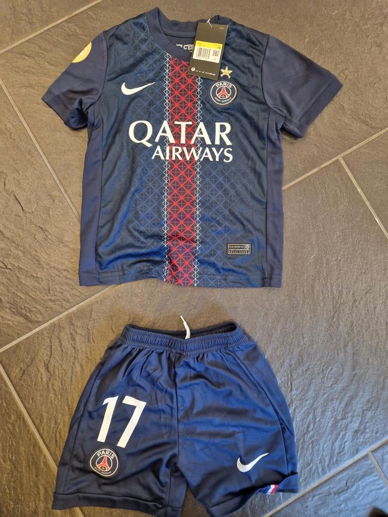 Voetbalpakje Vitinha 17 Paris Saint Germain, Sport en Fitness, Voetbal, Ophalen of Verzenden, Nieuw, Shirt