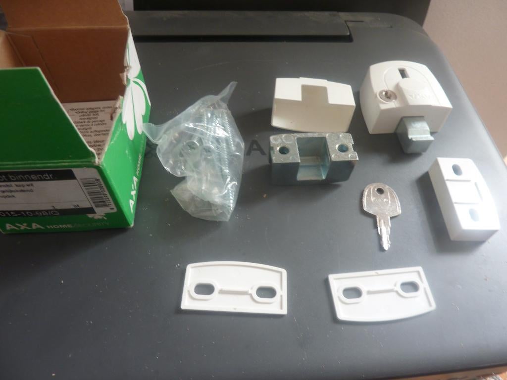 axa oplegslot binnendraaiend wit sluitkom opdek skg, Ophalen, Nieuw