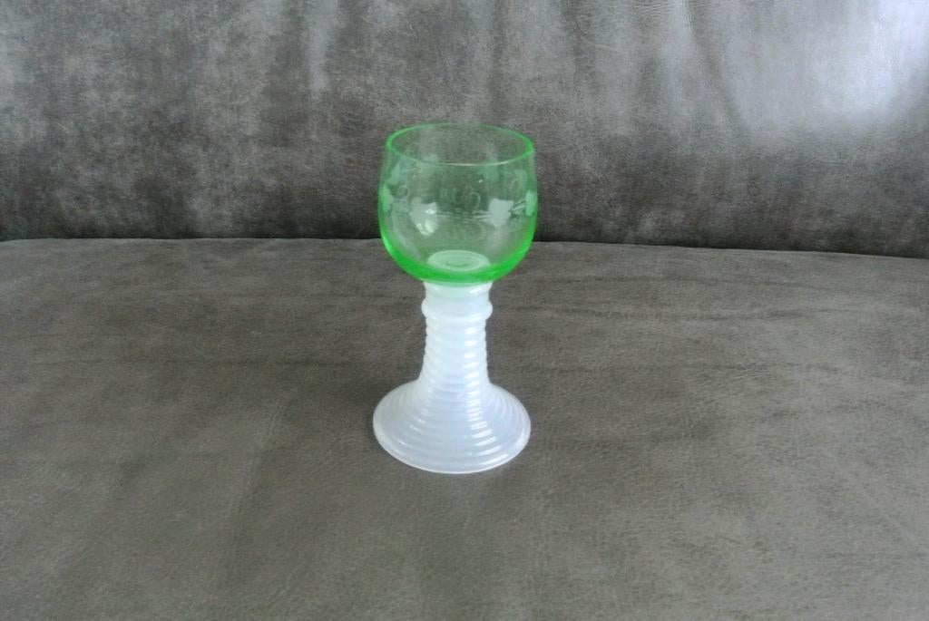 Annagroen (uranium) likeur glas, Antiek en Kunst, Ophalen of Verzenden