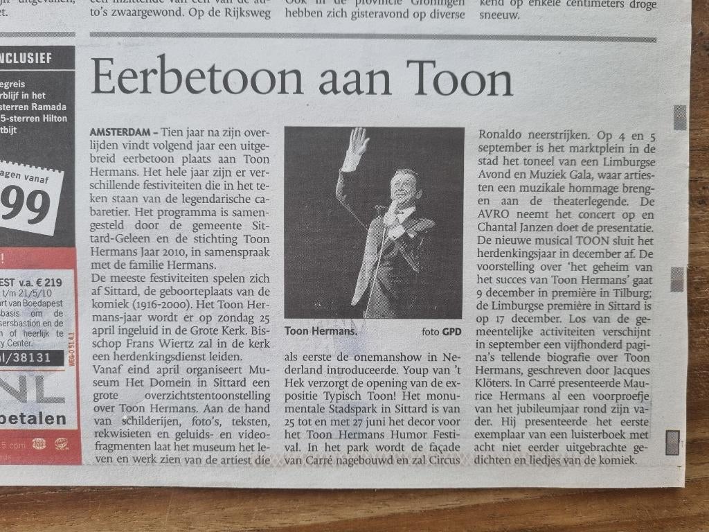 Eerbetoon aan Toon Hermans (2009), Verzamelen, Ophalen of Verzenden, 1980 tot heden, Knipsel(s)