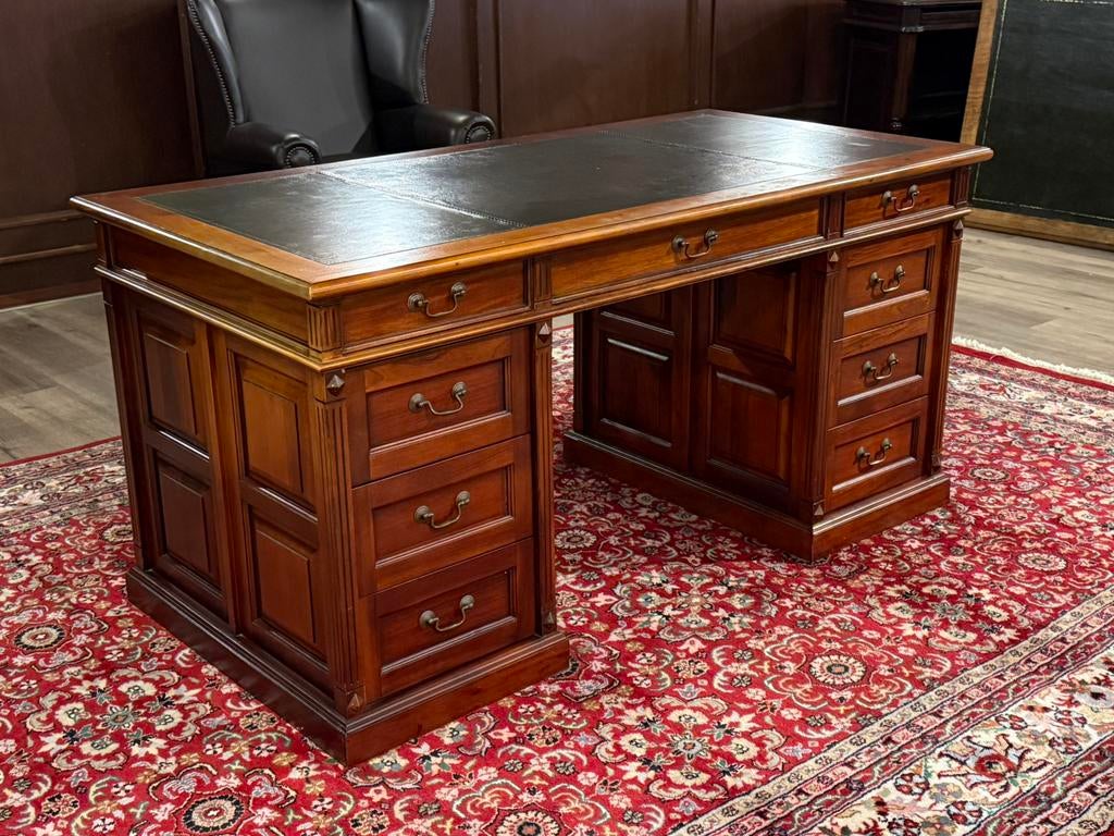 Klassiek Engels bureau #652, Huis en Inrichting, Bureaus, 160 cm, Hout, Bruin, Ophalen of Verzenden