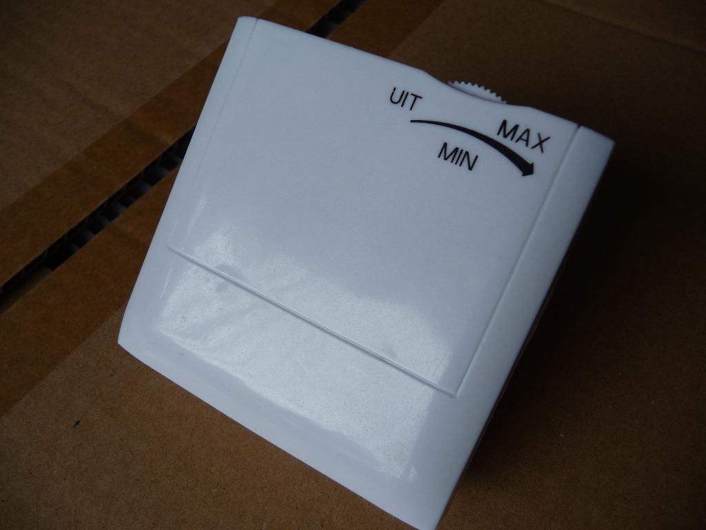 Dimmer 150W twee lampen, Ophalen of Verzenden, Nieuw, Schakelaar
