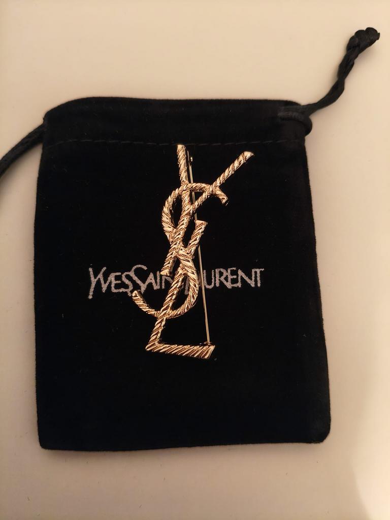 YSL Saint Laurent broche, Overige materialen, 4 tot 7 cm, Nieuw, Ophalen of Verzenden